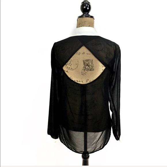 Tops - Black/cream openback button down semisheer shirt
