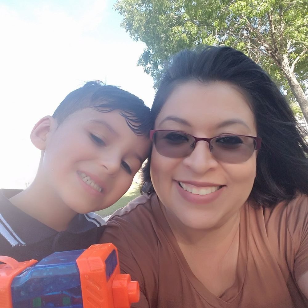 Meet your Posher, Racheal n ray