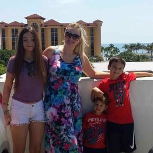 Meet your Posher, Lisa