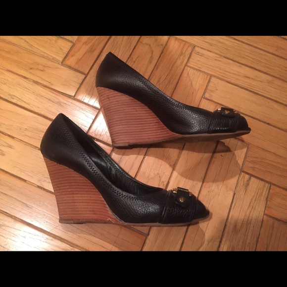 Tory Burch Carnell Women Peep Toe Leather Wedge - Picture 2 of 8