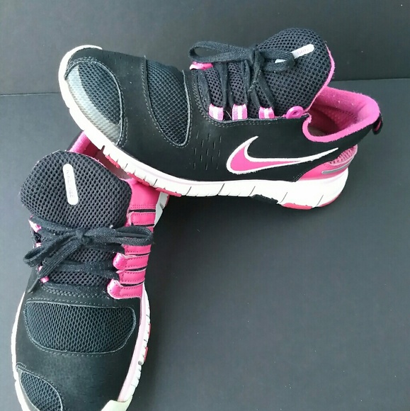 Nike free run Women's shoe - Picture 1 of 4