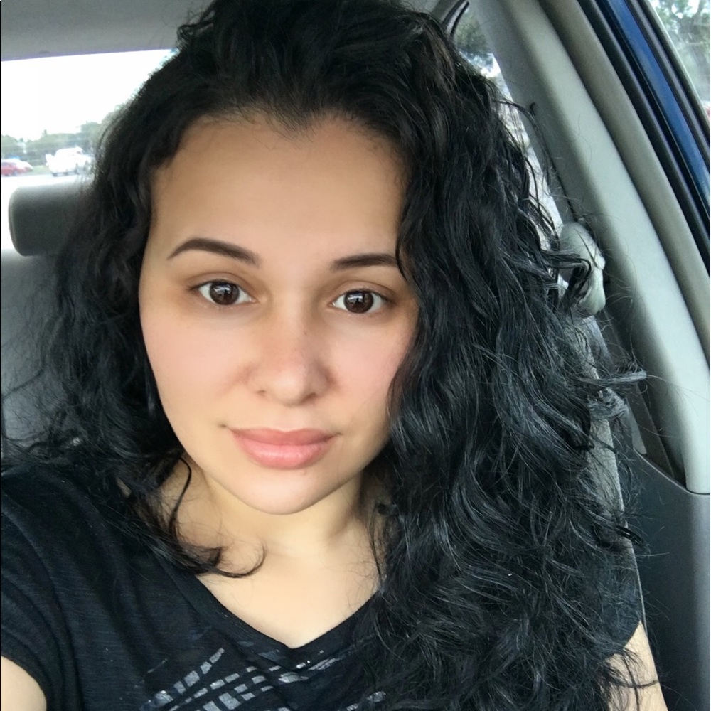 Meet your Posher, Diana