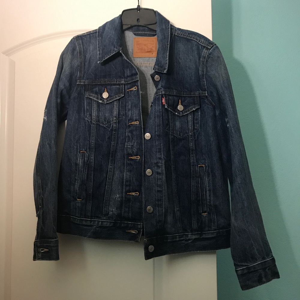 Levi's dark wash denim jacket