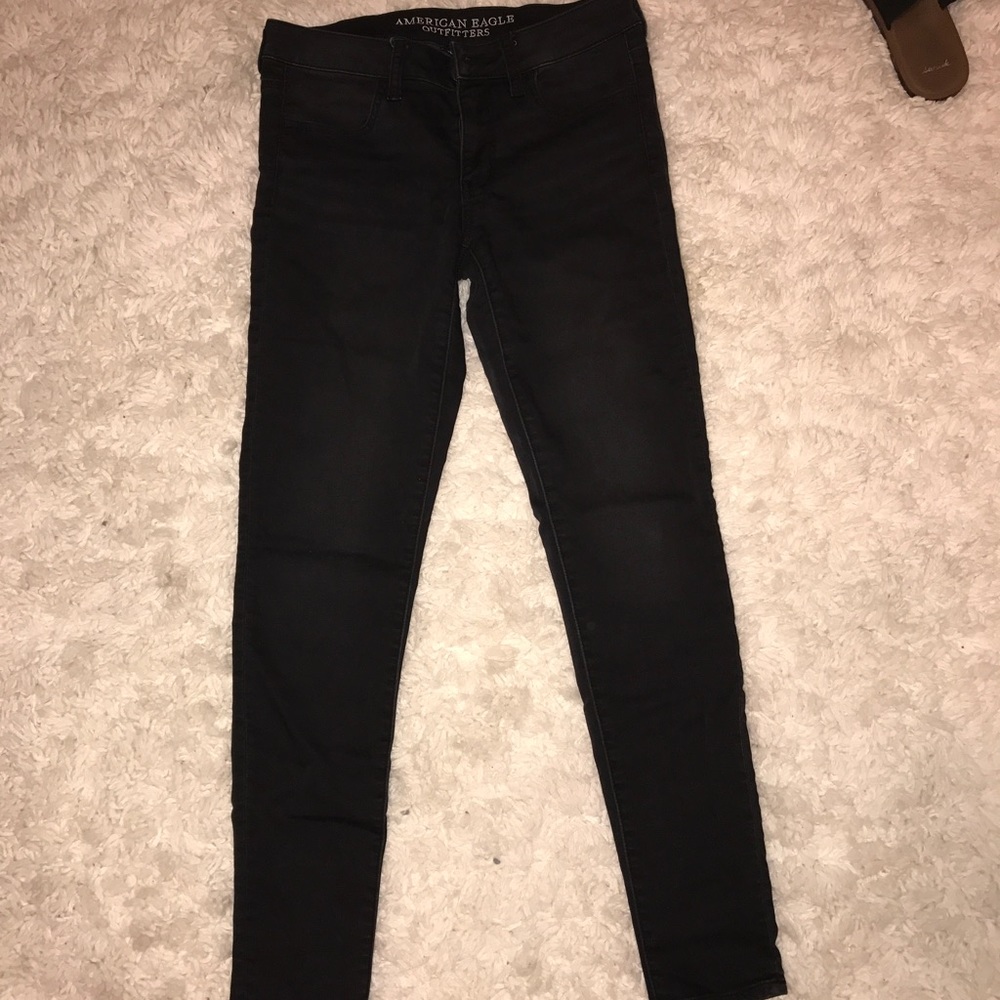 American Eagle black jegging size 4
