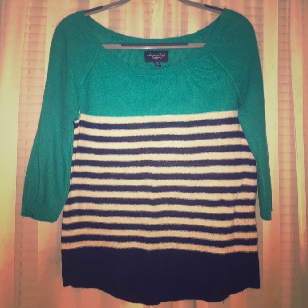 American Eagle sweater