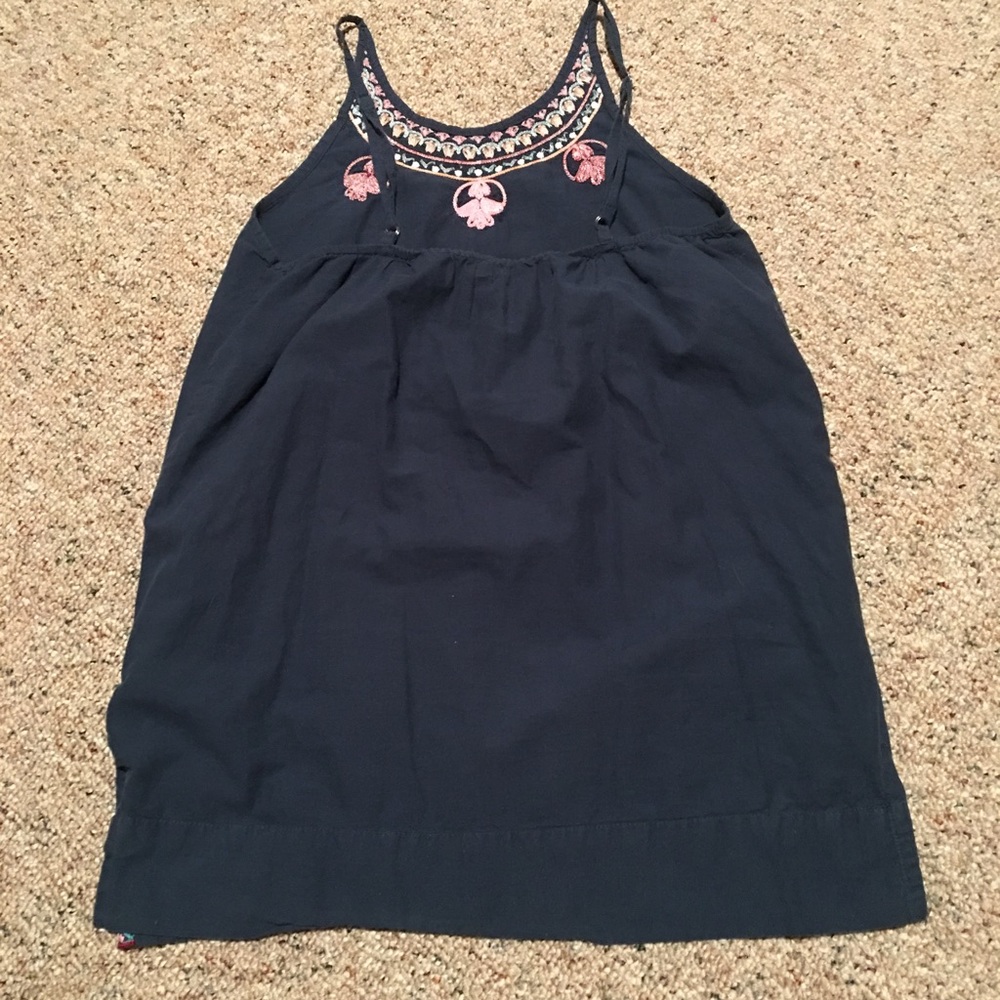 Embroidered tank - Picture 2 of 2