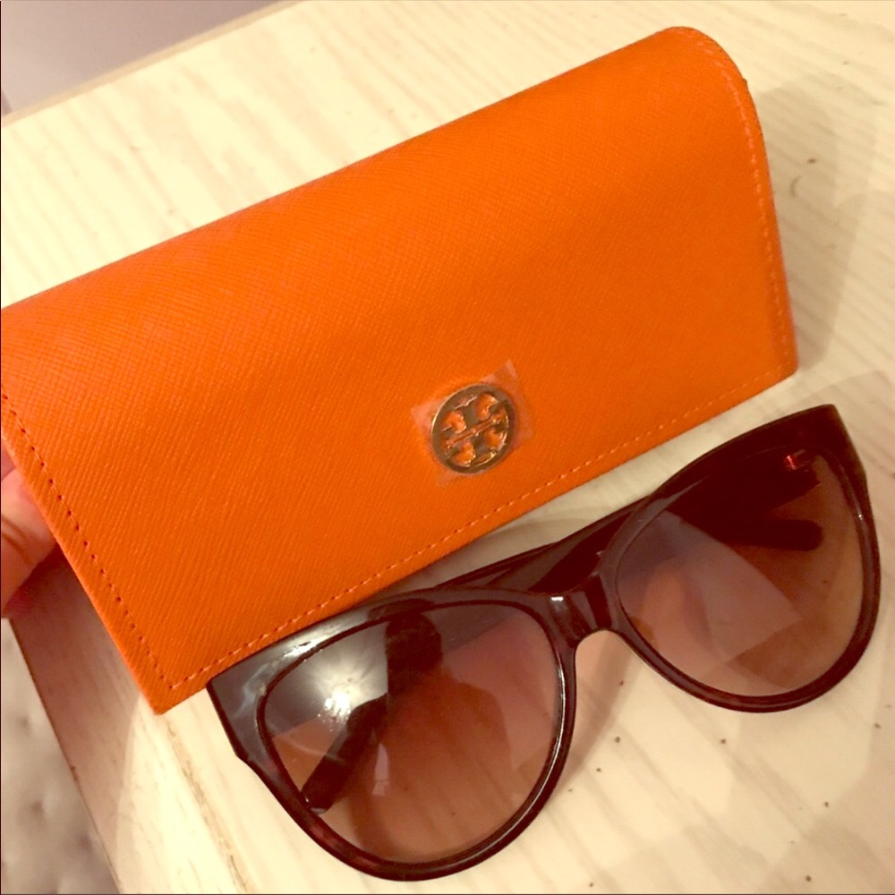 TORY BURCH sunglasses