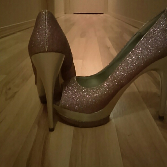 Sexy Sparkly Heels - Picture 3 of 4