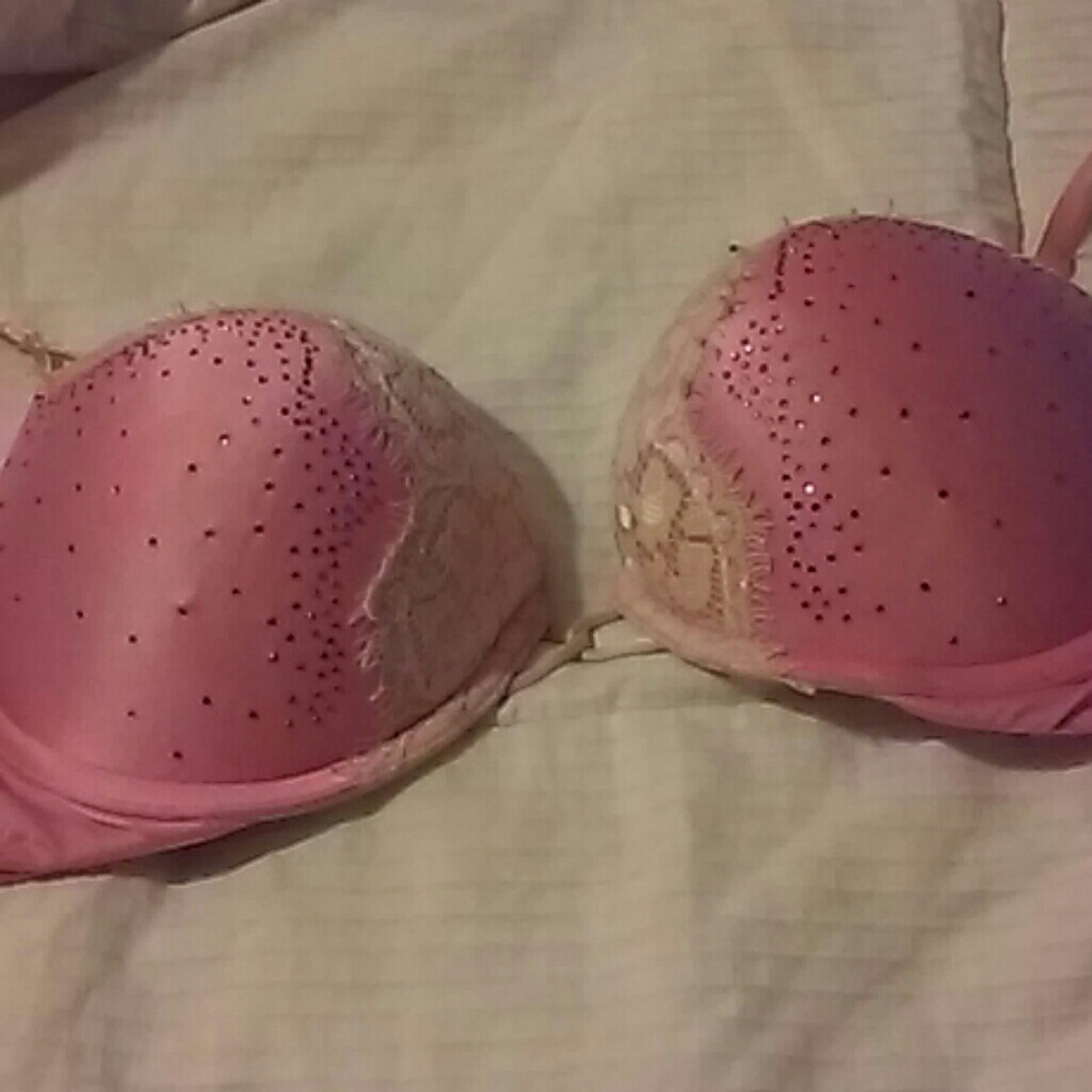 VS bombshell pink Bedazzled pink rinstone sexy bra