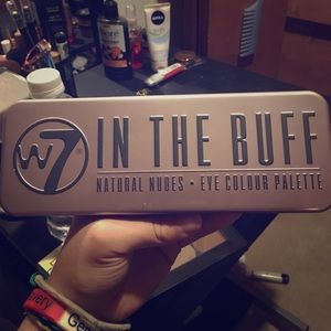 Natural nudes eye colour palette