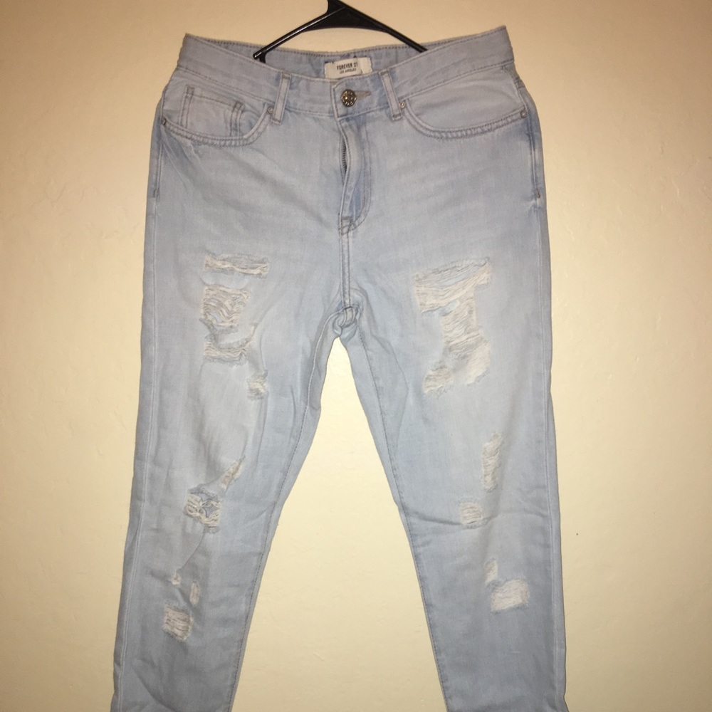 High waisted boyfriend jeans from Forever 21