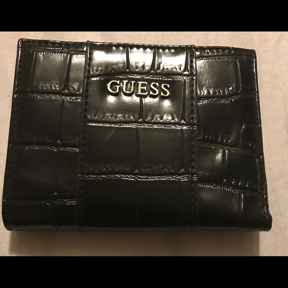 Guess Mini Wallet - Picture 3 of 4