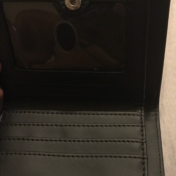 Guess Mini Wallet - Picture 4 of 4