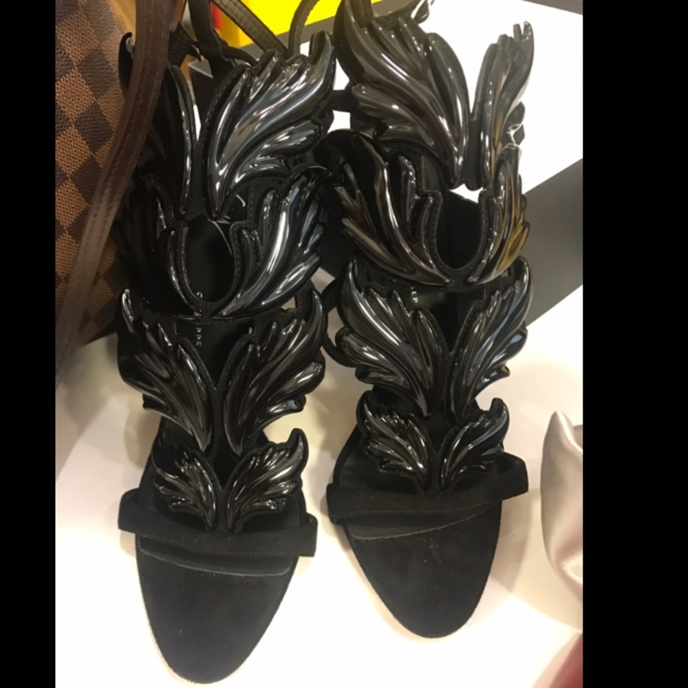 Giuseppe zanotti ✨✨✨✨