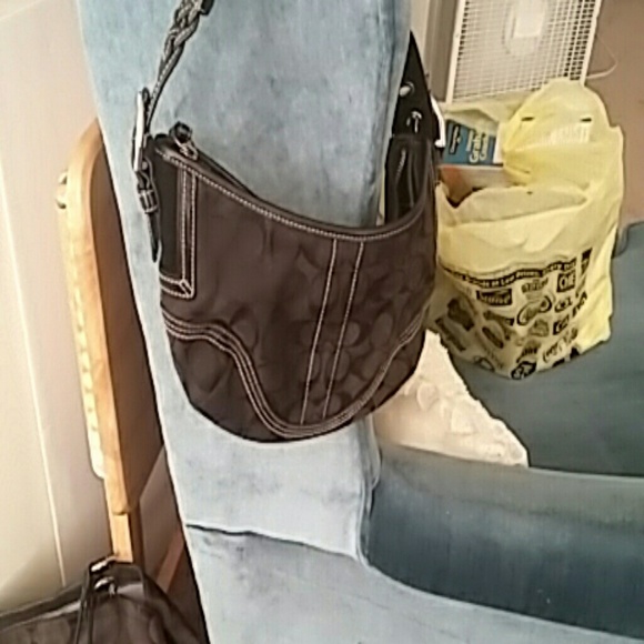Coach purse - Picture 2 of 3