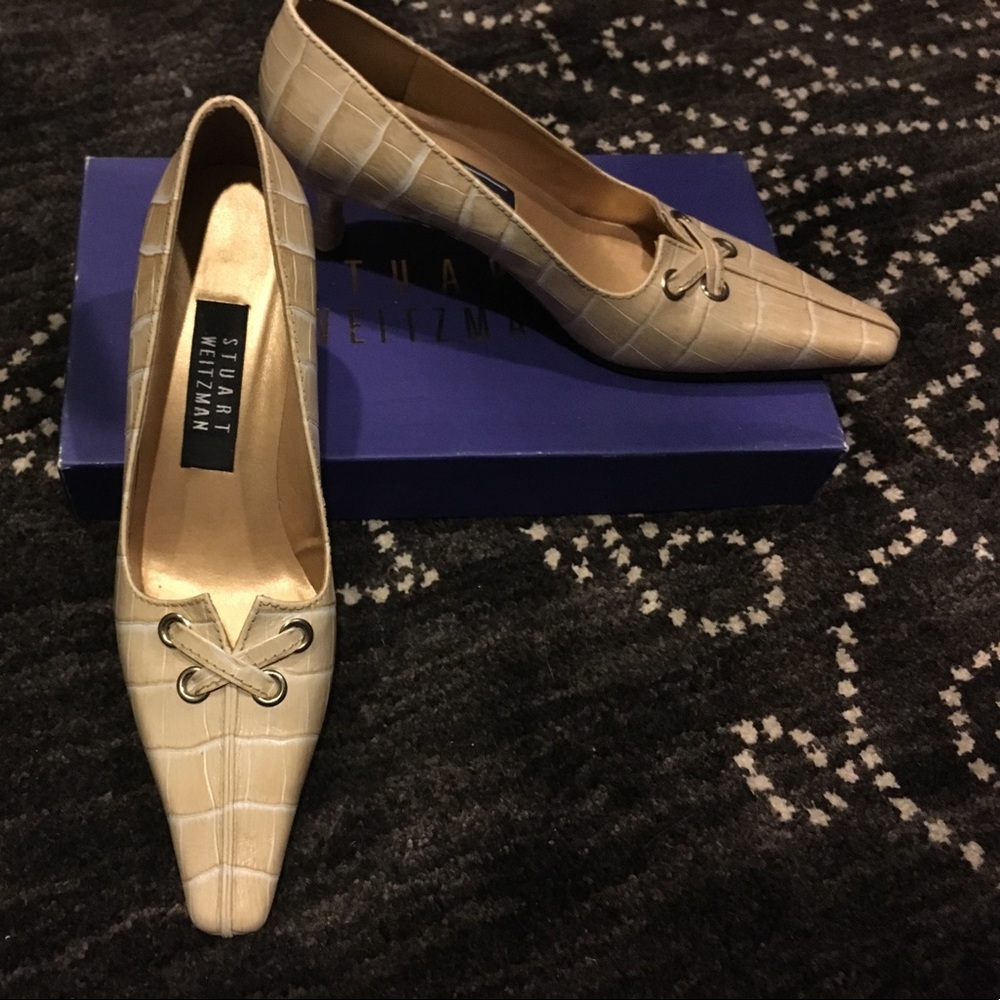 Last chance! Stuart Weitzman Crocodile Embossed