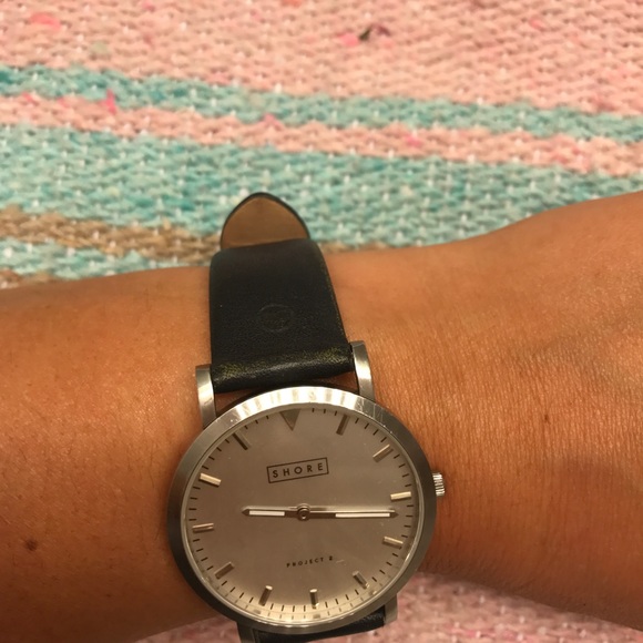 Shore projects watch - Picture 5 of 8