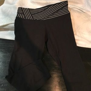 Lululemon reversible crops- wunder under