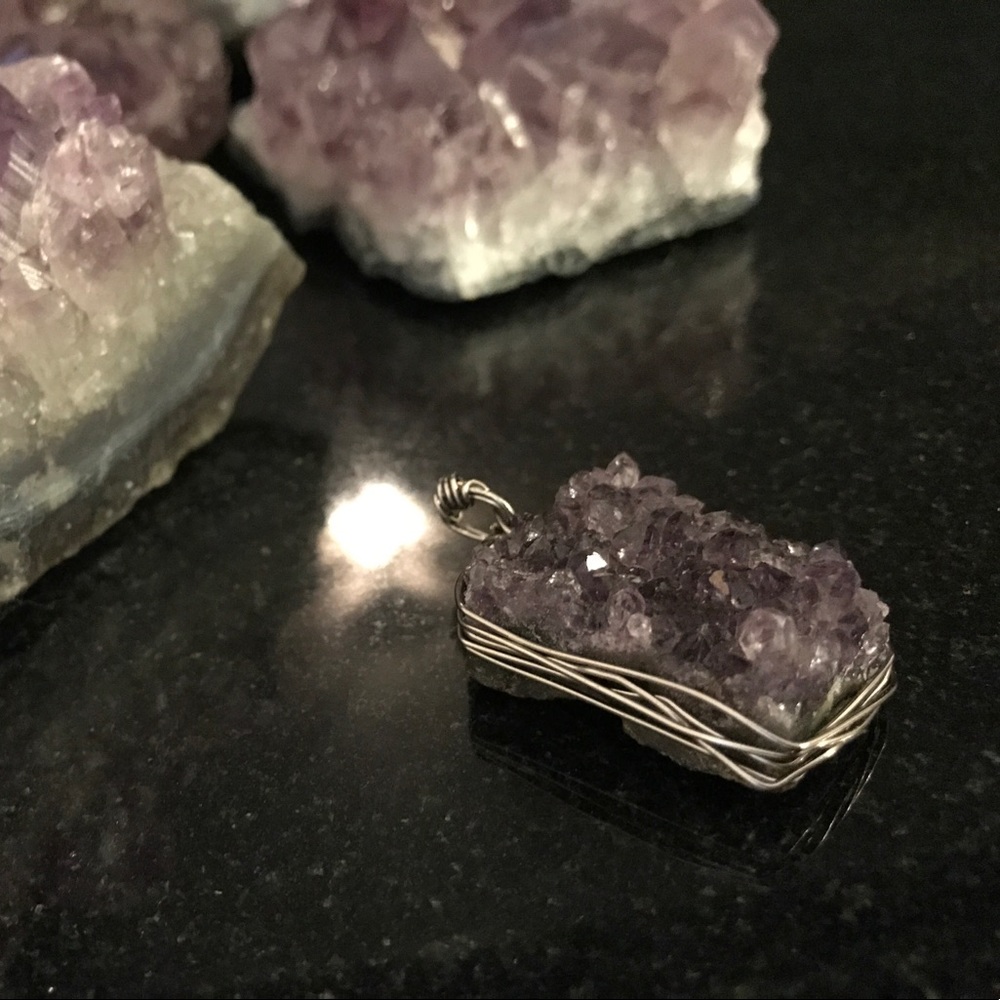 CRYSTAL AMETHYST NECKLACE🌛
