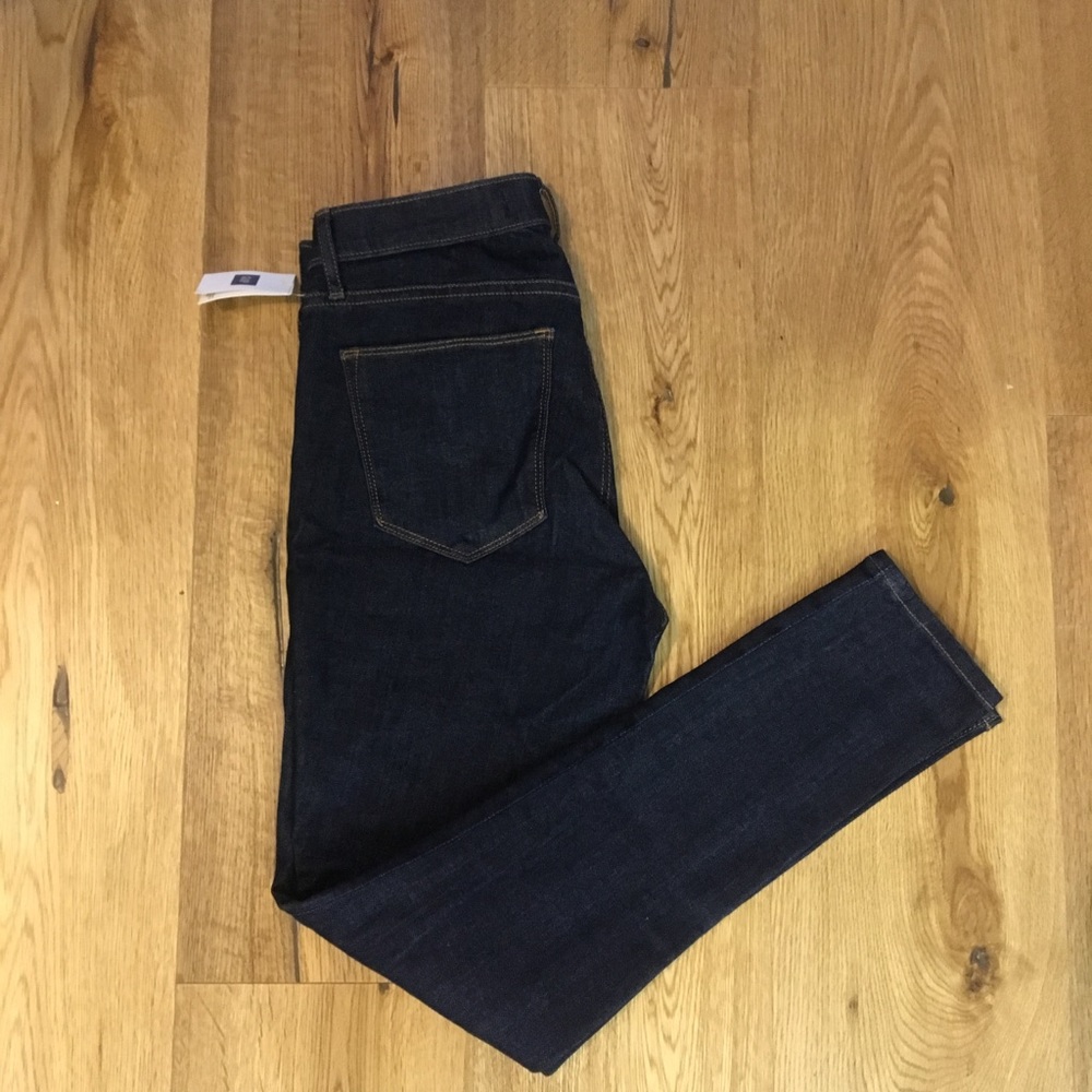 NWT Gap true skinny dark wash jeans