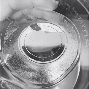 Meet your Posher, Iris