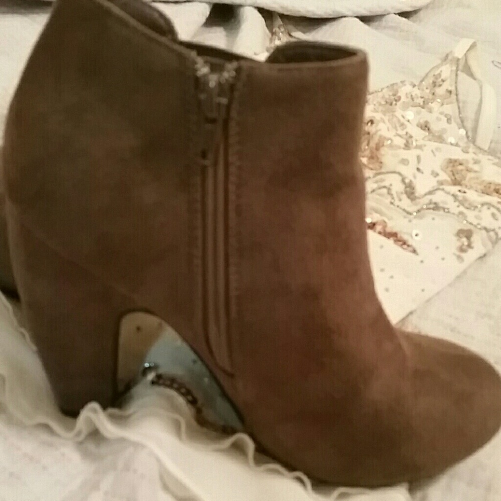 Brown Booties♡