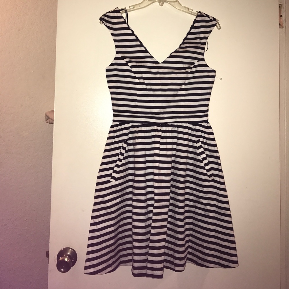 Zara bulk/wht striped dress with pockets