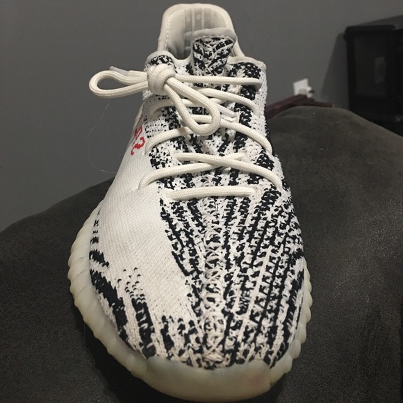 Yeezy - Picture 3 of 4