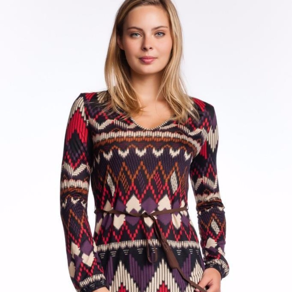 Velvet by Graham & Spencer Red Long Sleeve