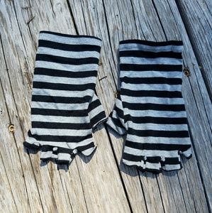 Fingerless Gloves