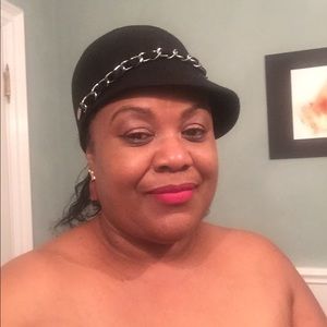 Meet your Posher, Alice