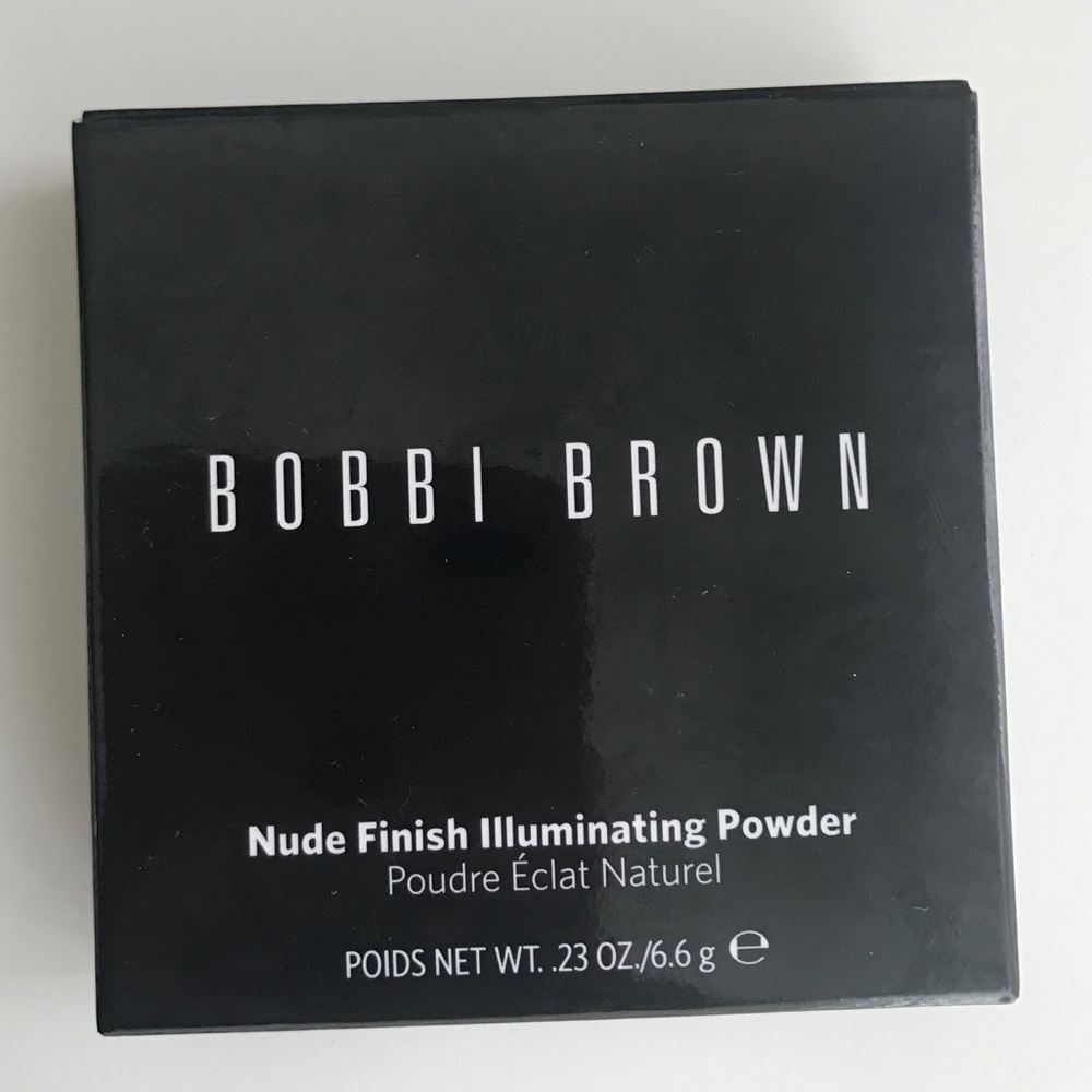 NUDE FINISH ILLUMINATING POWDER