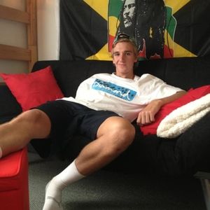 Meet your Posher, Devlon