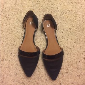 Black flats Black flats
