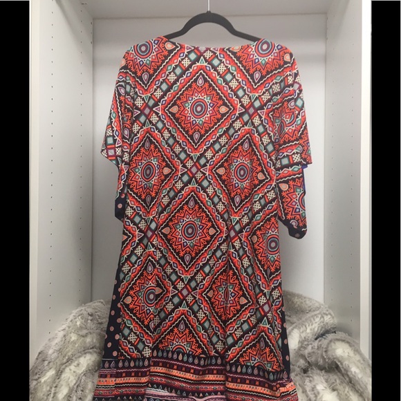 Beautiful Dress - Picture 2 of 3