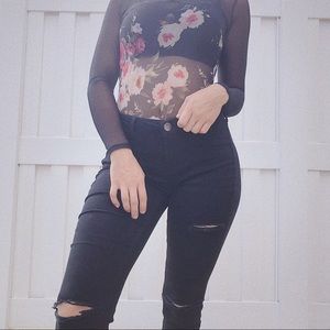 Floral Bodysuit 🌺🌹🌸🌷