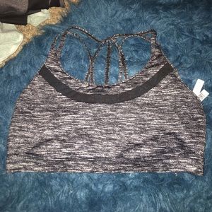 VS Strappy Sports Bra