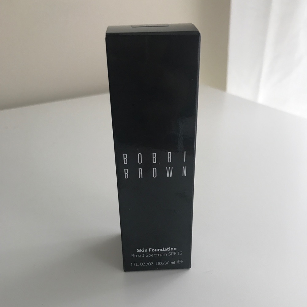 BOBBI BROWN Skin Foundation SPF 15 (5.25, 7.25, 8)