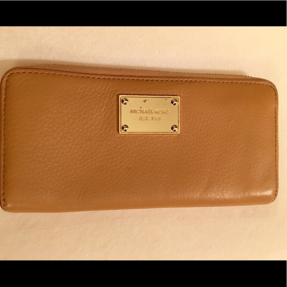 Michael Kors wallet
