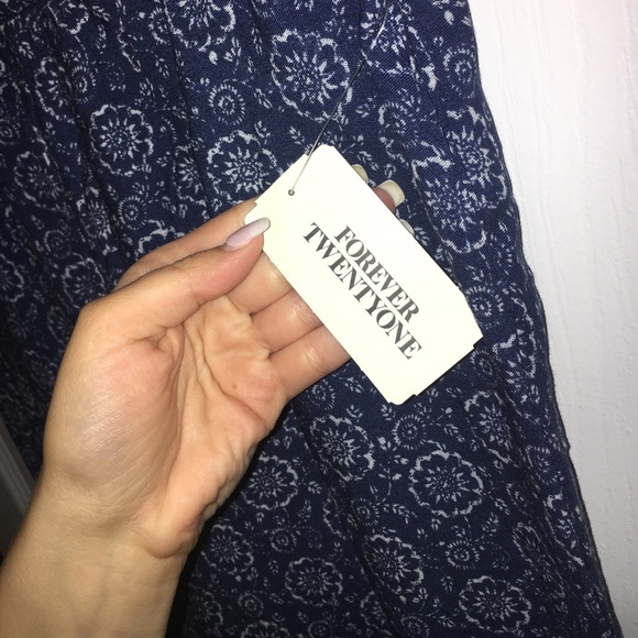 Brand new forever 21 long wove pants - Picture 4 of 4