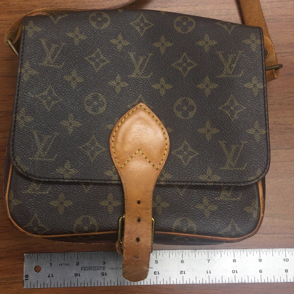 Louis Vuitton Cartouchiere