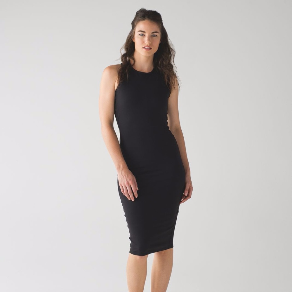 SOLD!!! Lululemon Picnic Play Dress - Picture 4 of 8