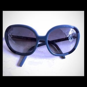 Blue/Teal big Chloe sunglasses. Authentic. Blue/Teal big Chloe sunglasses. Authentic.