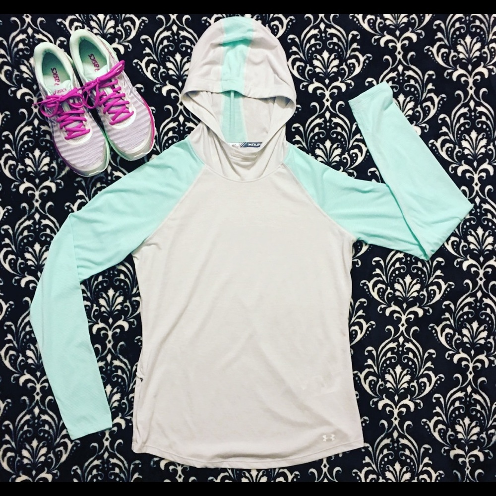 [ Under Armour ] Long Sleeved Shirt Hoody