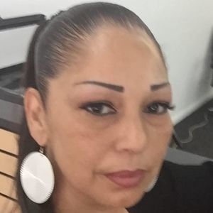 Meet your Posher, Aida