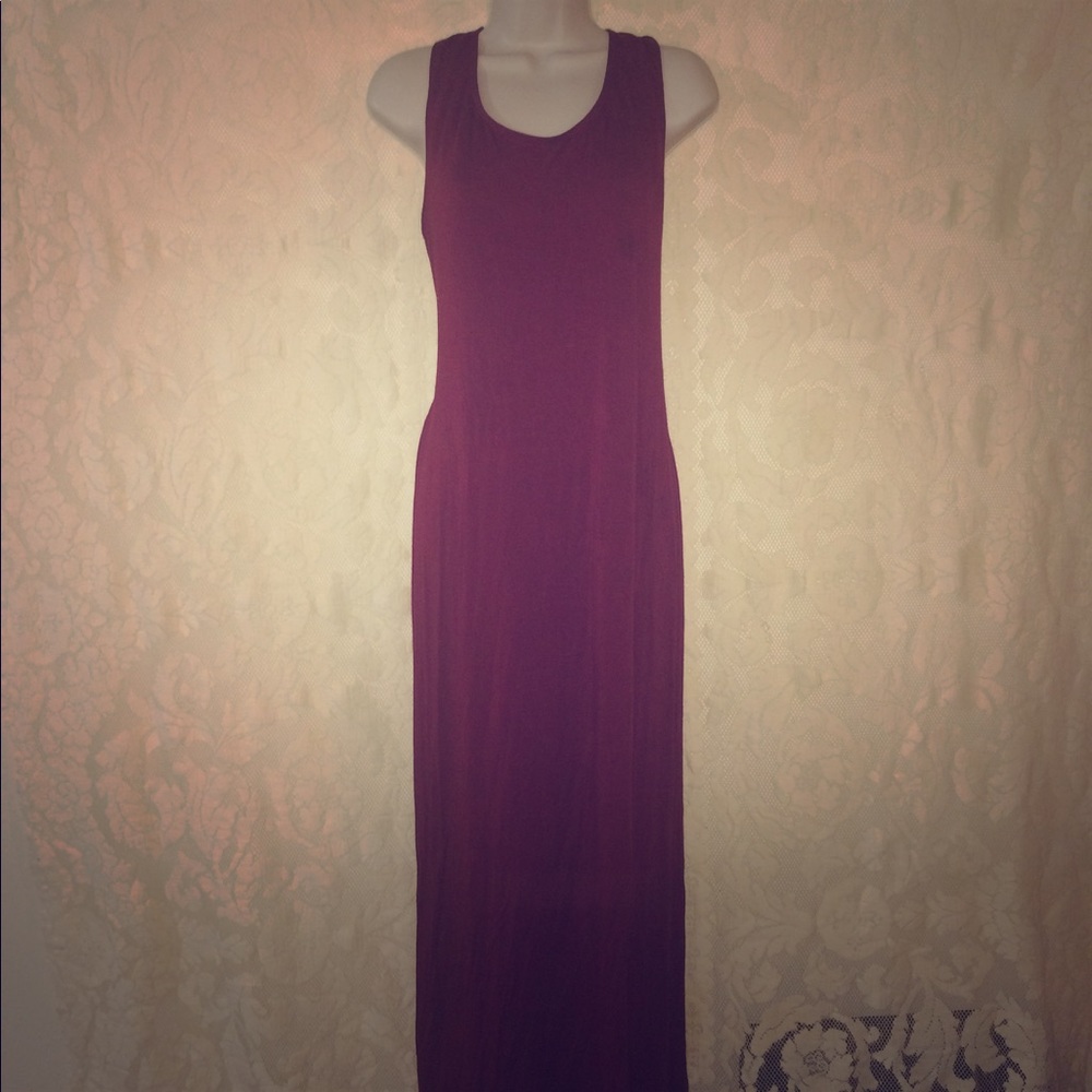 Plus size 2x high side slit burgundy dress