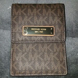 MK lanyard card case