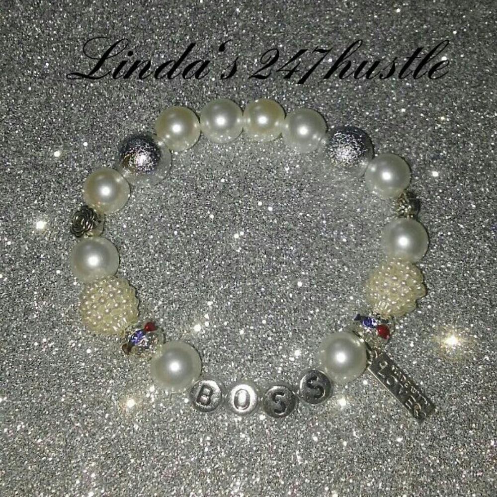 Pearl bracelet