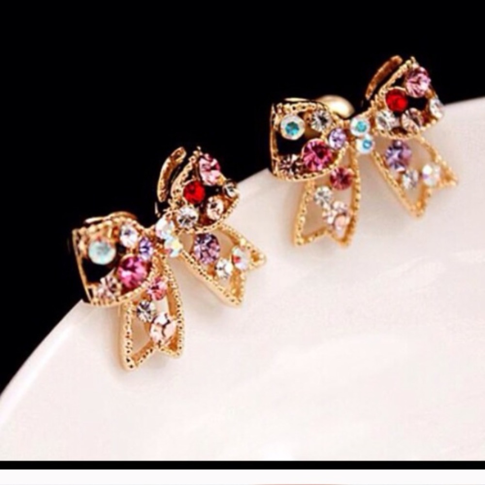 Bow earrings