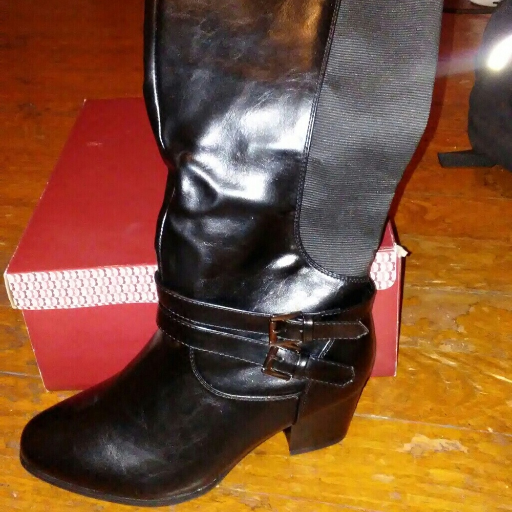 Black boots